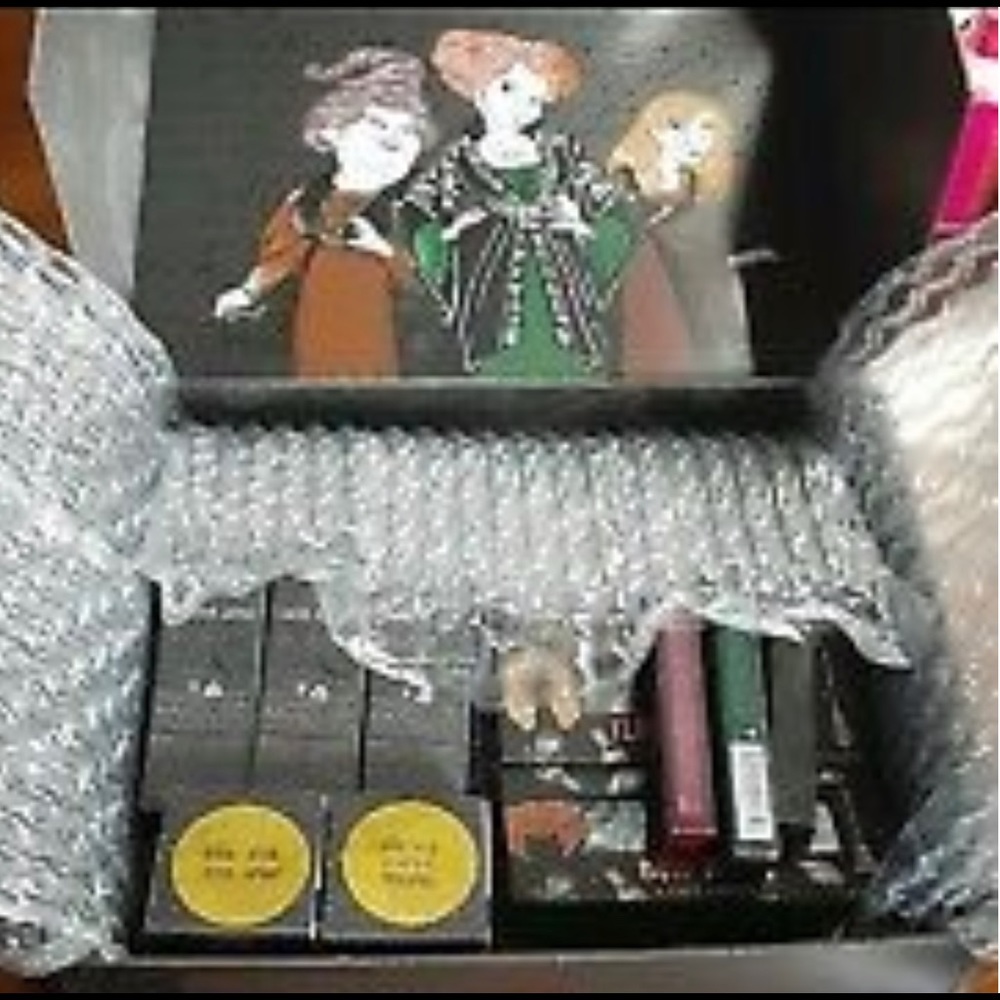 Colourpopp Hocus Pocus collection